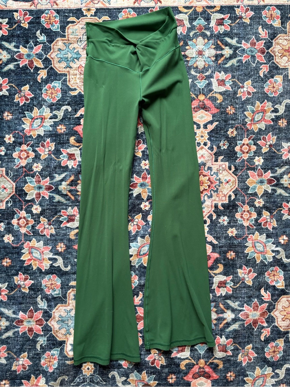 Aerie Offline Flared Yoga Pants in Forest Green
